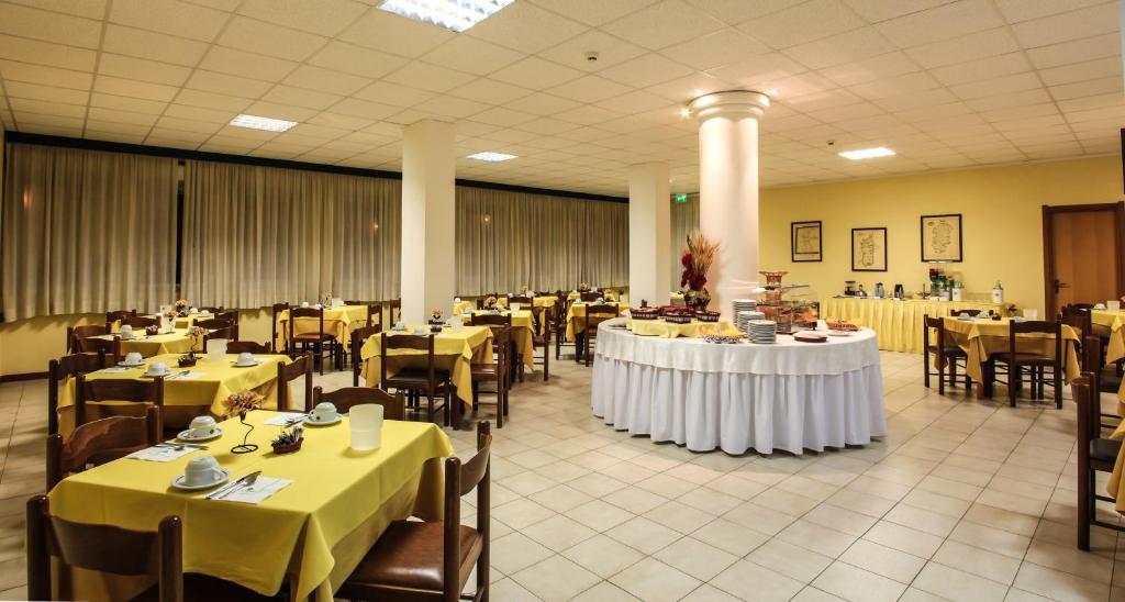Hotel Quadrifoglio Cagliari Exterior foto